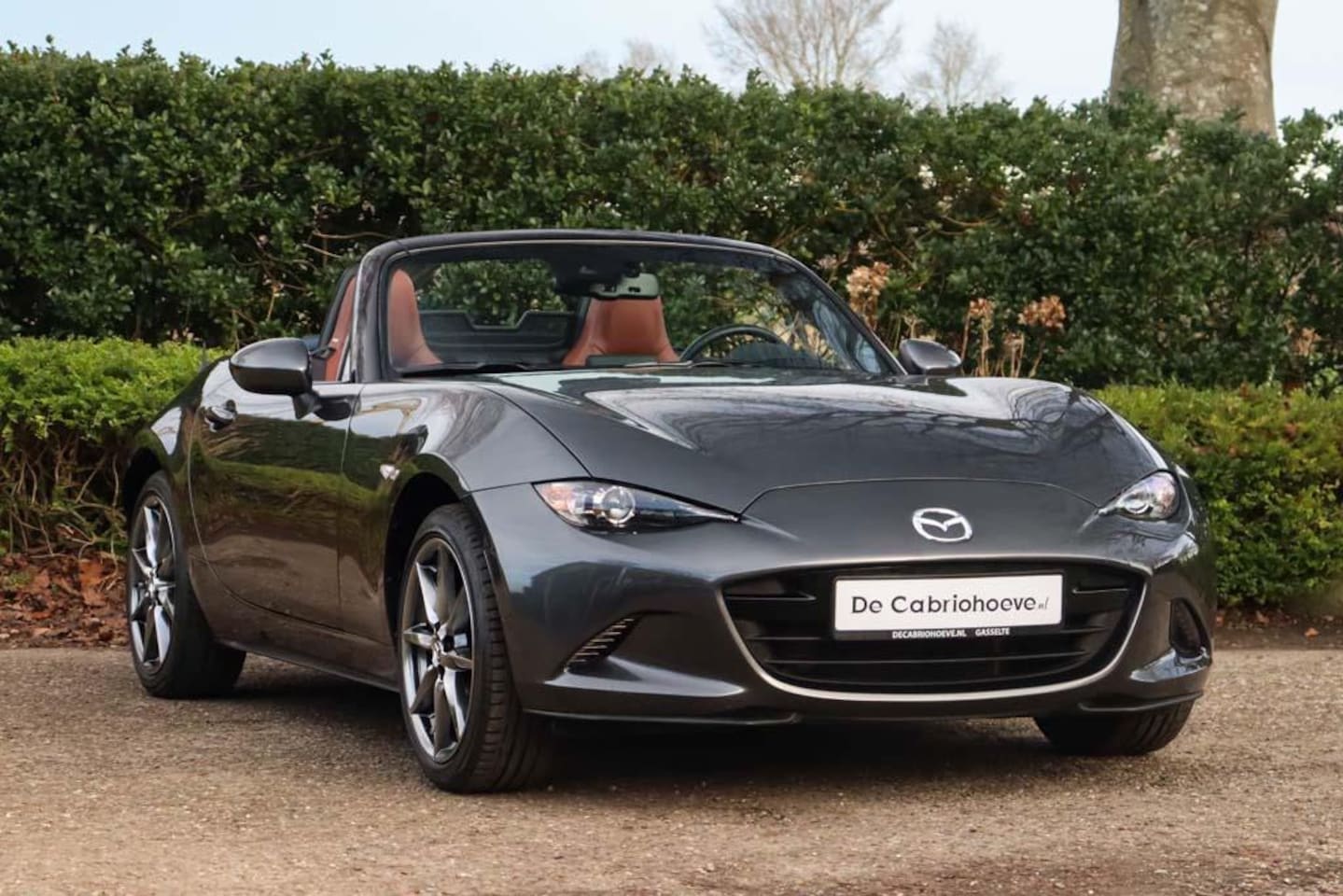 Mazda MX-5 - ND 2.0l SkyActiv-G 184 GT-M Machine Gray Metallic - Kinenbi - AutoWereld.nl