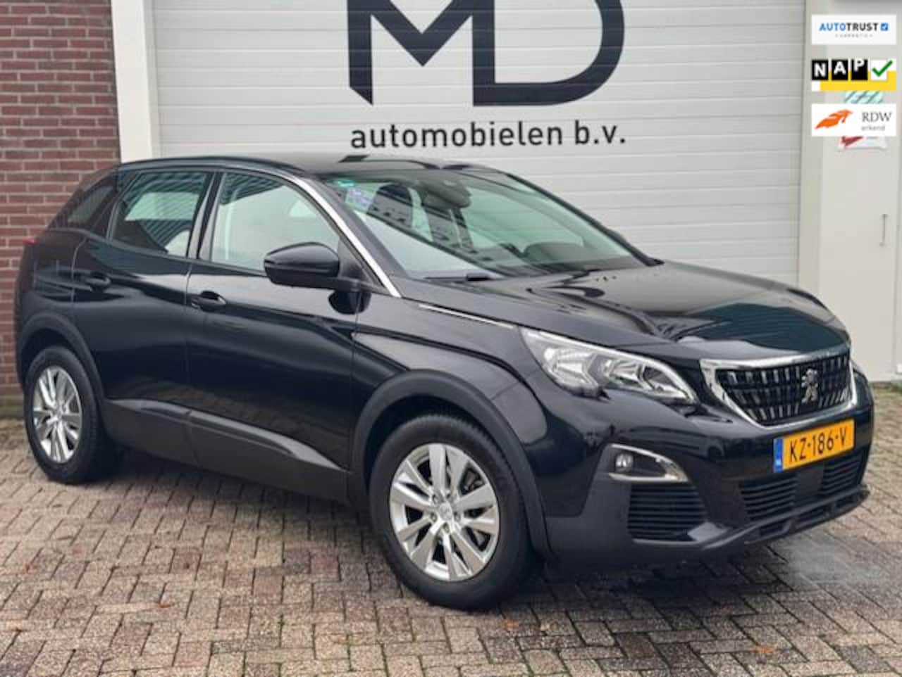 Peugeot 3008 - 1.2 Active - Dealer onderhouden - Trekhaak -LED - AutoWereld.nl