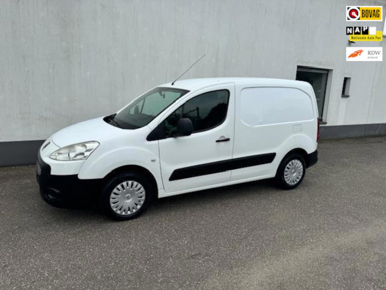 Peugeot Partner - 120 1.6 HDI L1 XR Profit +, '10, 282000 km, marge-auto ! - AutoWereld.nl