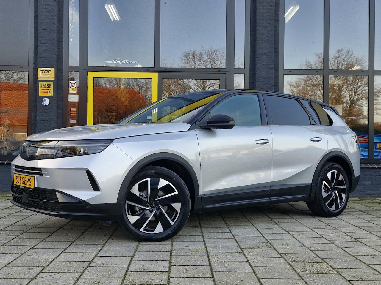 Opel Grandland - 1.2 Turbo Hybrid GS Automaat | Camera V + Sensoren | Stoelv + Stuurv | Navi | BT Carplay | - AutoWereld.nl