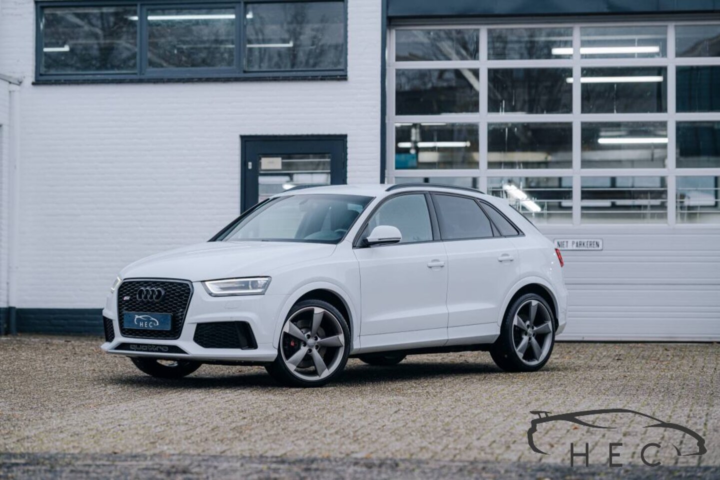 Audi RSQ3 - 2.5 TFSI quattro - AutoWereld.nl