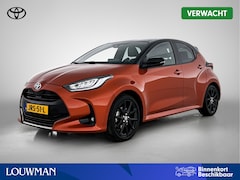 Toyota Yaris - 1.5 Hybrid Executive Bi-Tone | Stoelverwarming | LED | Navigatie |