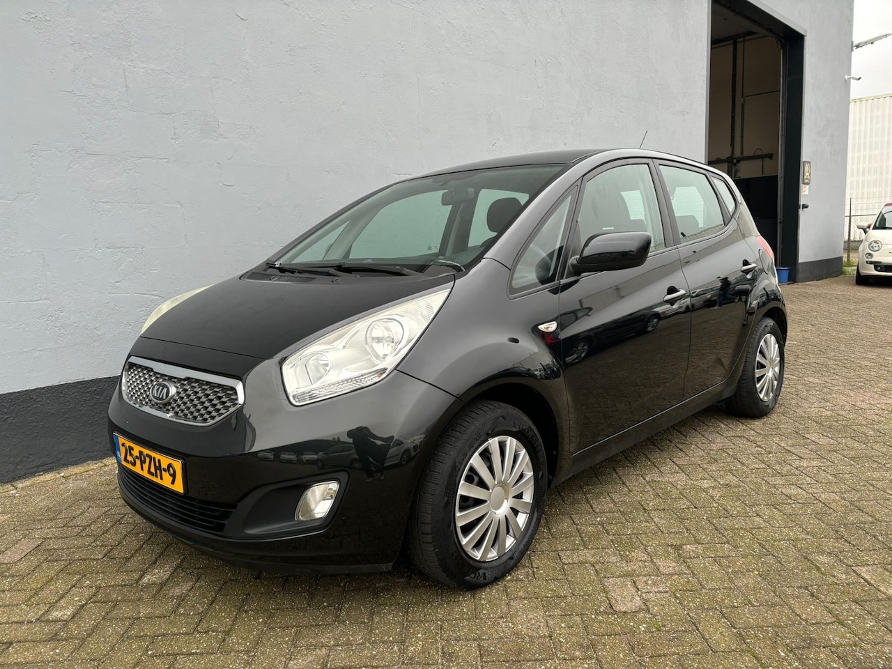 Kia Venga - 1.4 CVVT Seven - Navigatie - Trekhaak - AutoWereld.nl