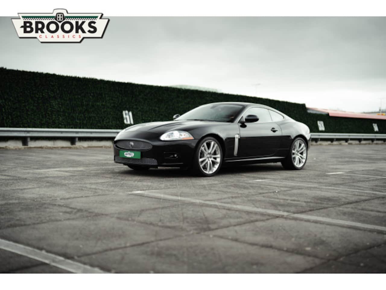 Jaguar XKR - 4.2 V8 Coupé | Cruise control | Elektrisch verstelbare en verwarmde voorstoelen | Lichtmet - AutoWereld.nl
