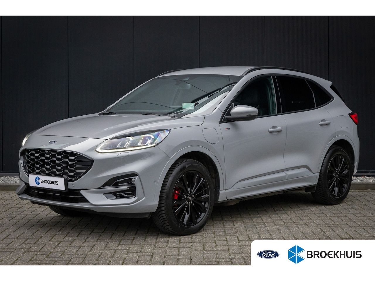 Ford Kuga - 2.5 PHEV Graphite Tech Edition | AGR-stoel | Trekhaak | Black pack! | Standkachel | Adapt. - AutoWereld.nl