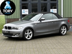BMW 1-serie Cabrio - 118i High Executive | Leder | Stoelverwarming | Parkeersensor V+A | Youngtimer |