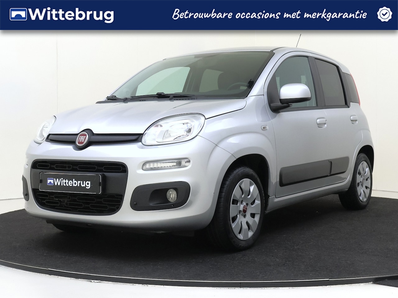Fiat Panda - 0.9 80PK TwinAir Lounge Parkeerhulp | Climate Controle | Elekt Ramen | Bleutooth | - AutoWereld.nl