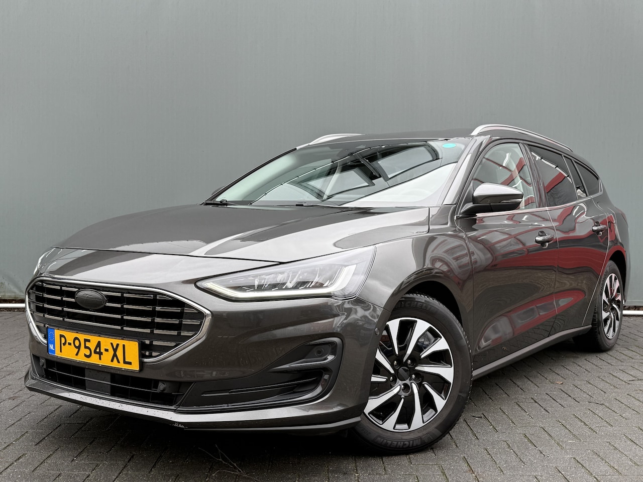 Ford Focus Wagon - BWJ 2022 1.0 EcoBoost 135 PK Hybrid Titanium Style FULL LED | STOEL+STOELVERW. | KEYLESS | - AutoWereld.nl