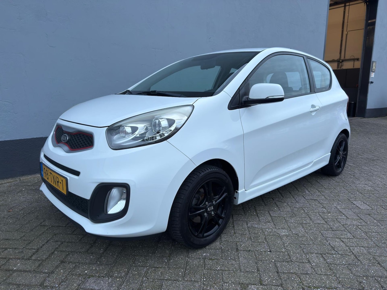 Kia Picanto - 1.0 CVVT Plus Pack - Airco - LMV - AutoWereld.nl