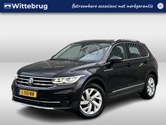 Volkswagen Tiguan - 1.5 TSI Business+ / Digitaal dashboard / Navigatie / Dodehoek / 360 camera / Zwenkbare tre