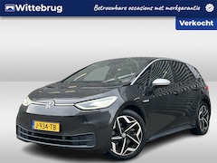 Volkswagen ID.3 - First Plus 58 kWh / Navigatie / Camera / Parkeersensoren V+A / App connect / Lichtmetaal 1