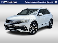 Volkswagen Tiguan - 1.4 TSI eHybrid 245PK R-Line Business+ / Panoramadak / Zwenkbare Trekhaak / R-Line Exterie