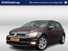 Volkswagen Golf - 1.0 TSI Comfortline / Digitaal dashboard / Navigatie / Camera / Parkeersensoren V+A / App