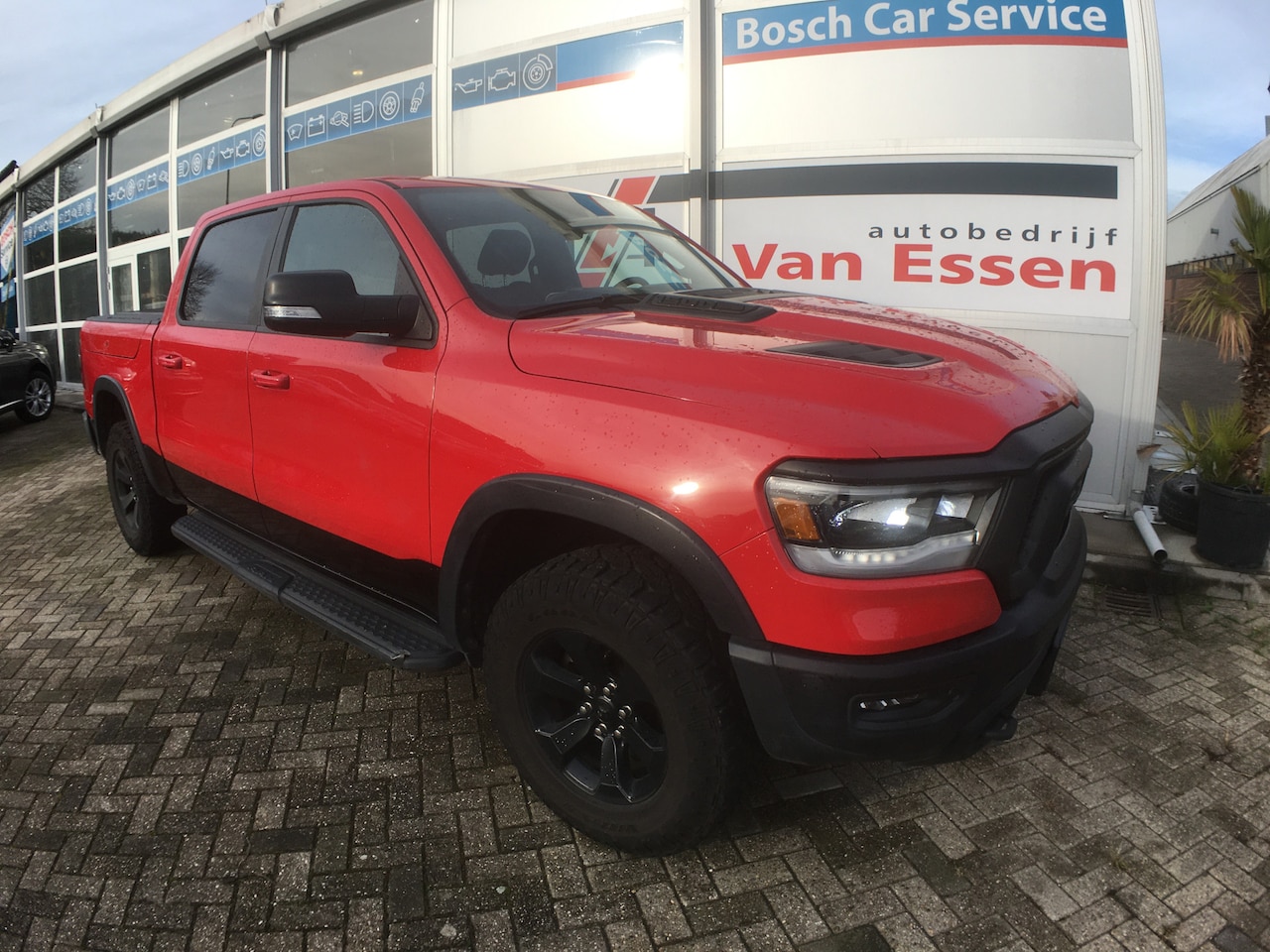 Dodge Ram 1500 - 5.7 V8 4x4 Crew Cab Rebel Prins LPG, NL navigatie, Harman cardon, Klasse 4/5 alarm - AutoWereld.nl