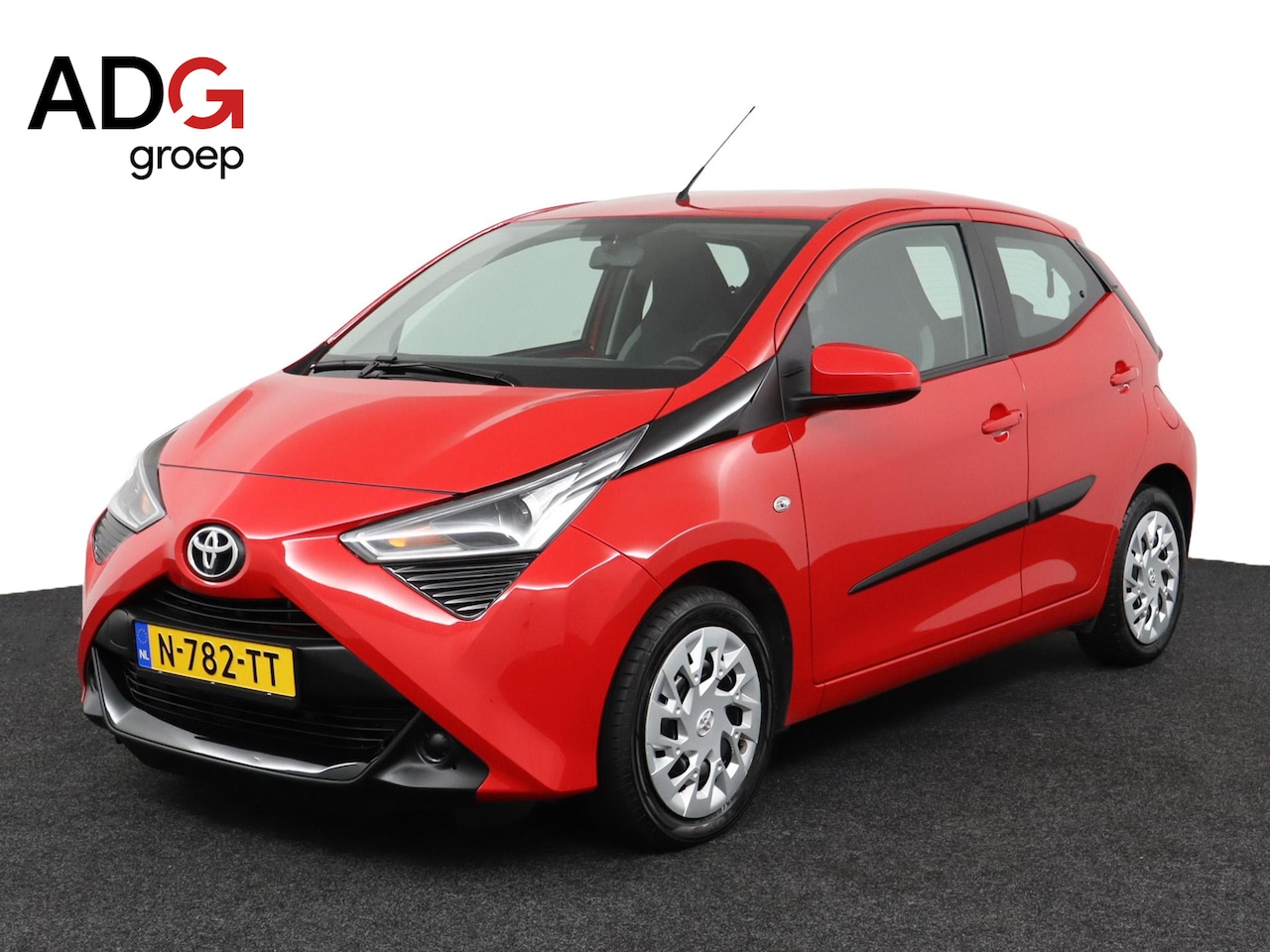 Toyota Aygo - 1.0 VVT-i x-play | Apple Carplay/Android Auto | Achteruitrij camera | - AutoWereld.nl