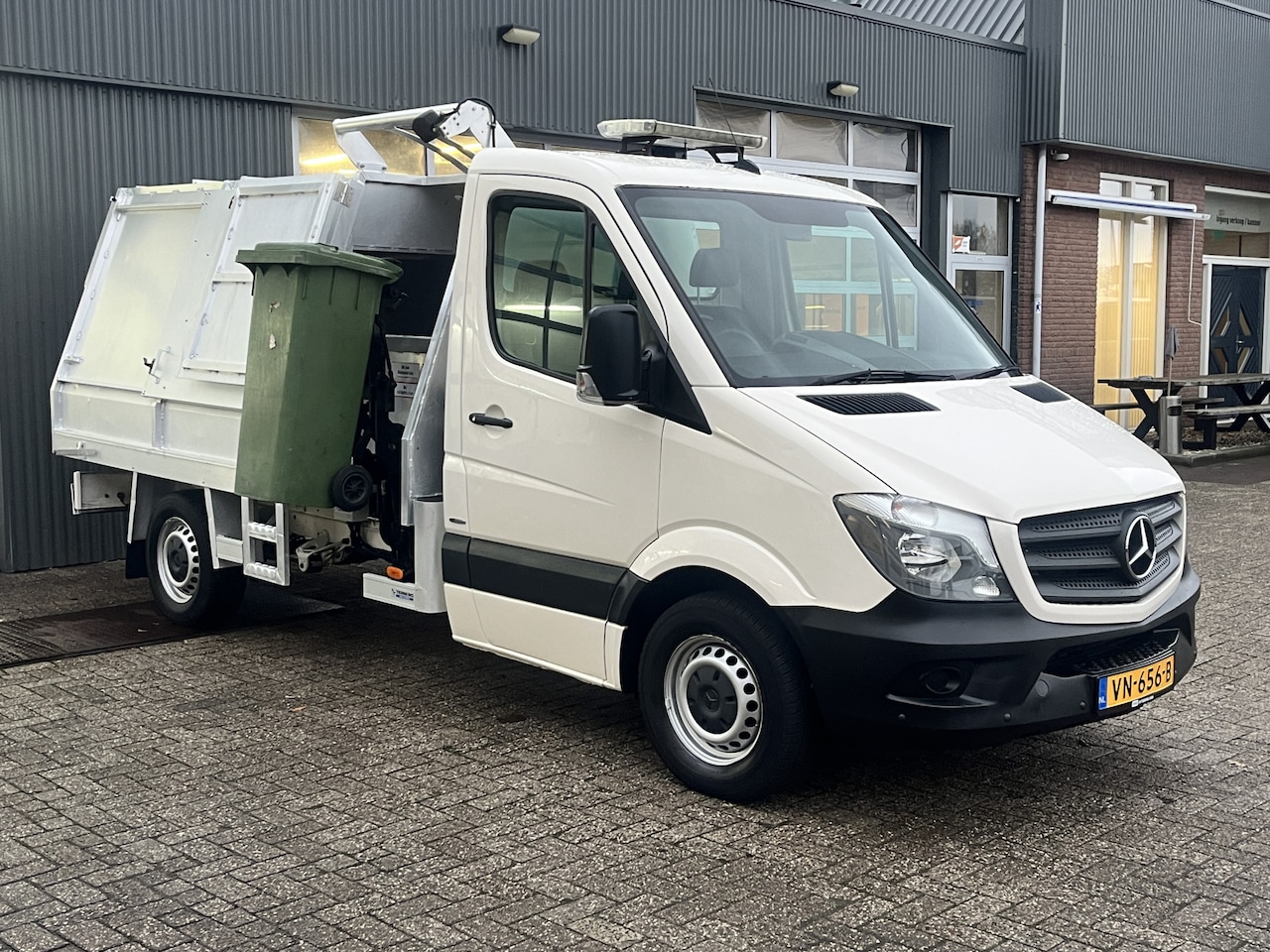 Mercedes-Benz Sprinter - 310 2.2 CDI 366 rechts gestuurd Kipper Kliko Vuilniswagen systeem Vuilnis pers Airco 3-Per - AutoWereld.nl