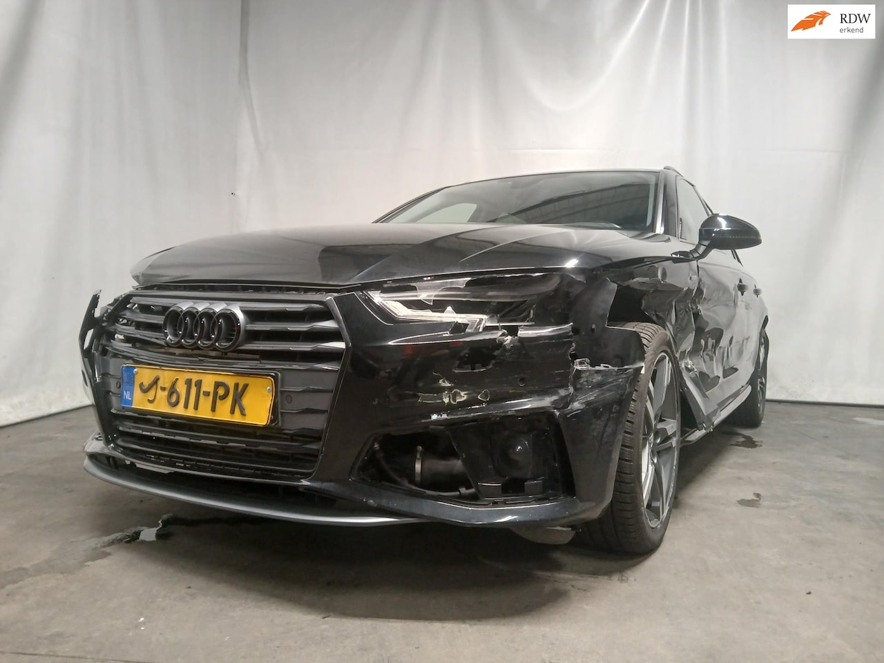 Audi A4 Avant - 35 TFSI Sport S line black edition WOK - Schadeauto!! - AutoWereld.nl