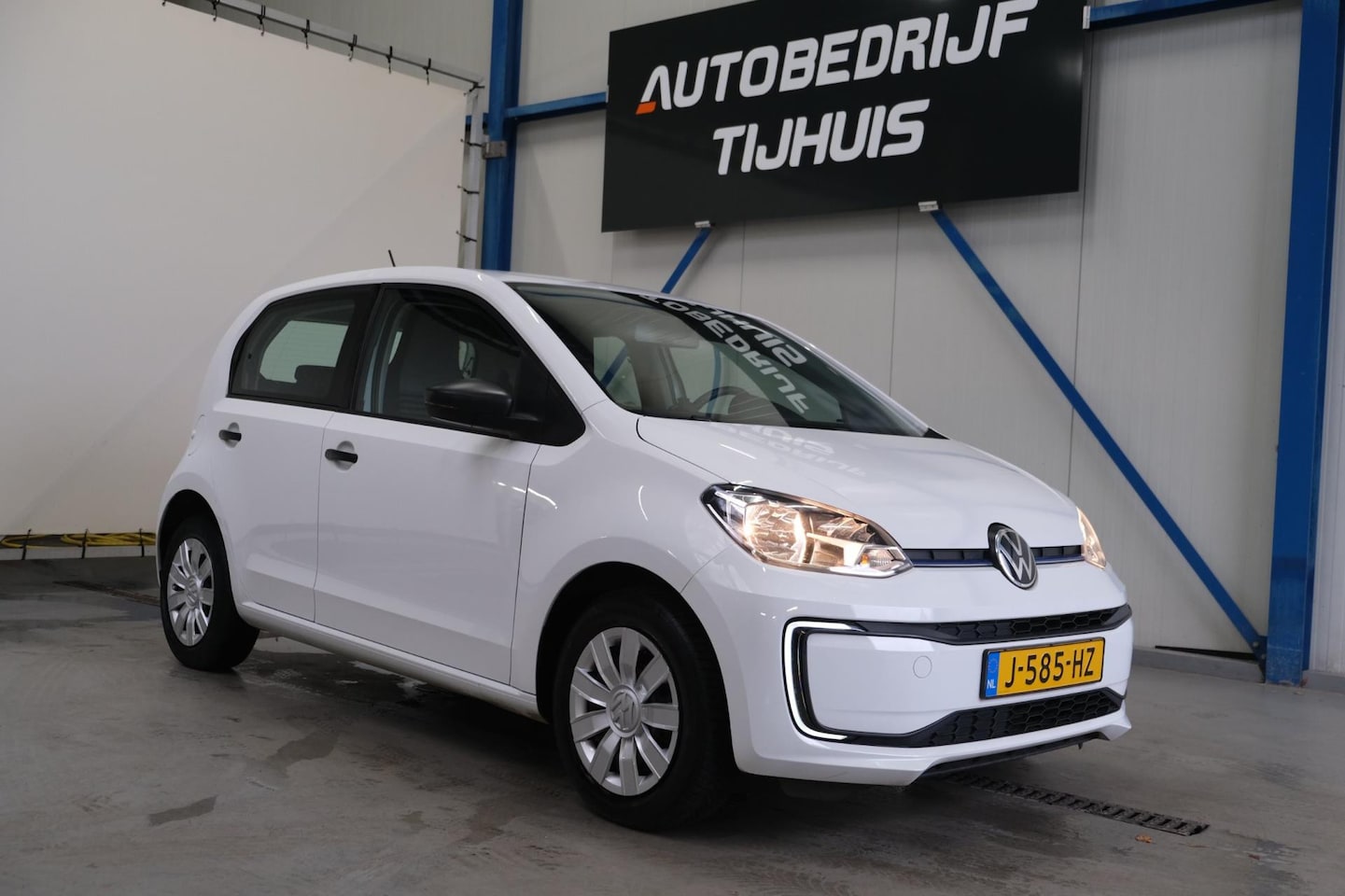 Volkswagen e-Up! - N.A.P. Airco, Cruise, PDC, Carplay, Camera. - AutoWereld.nl