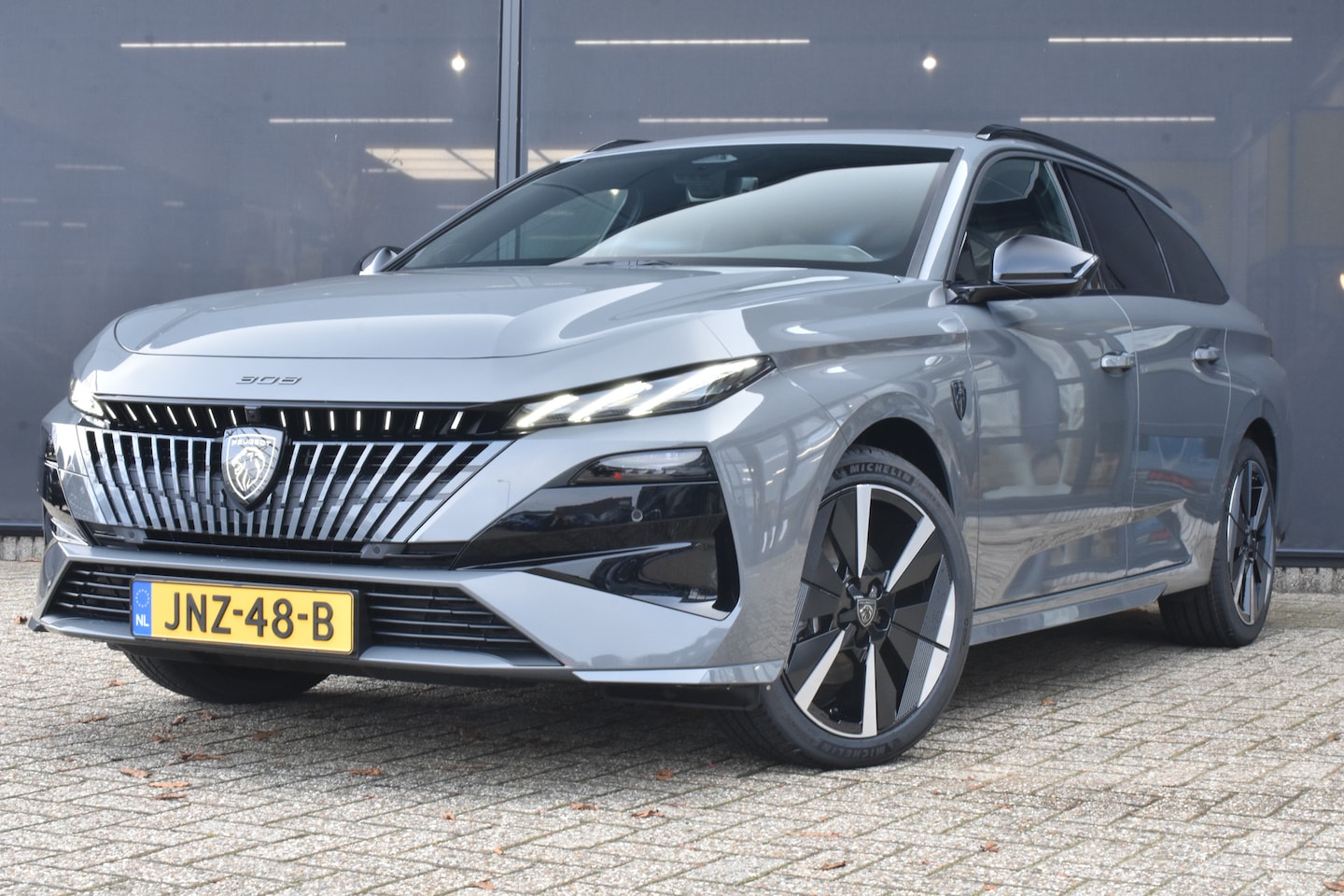 Peugeot e-308 SW - GT 54 kWh DEMO-DEAL! | Warmtepomp | Alcantara | Massage | Elektr. Stoelen | Elektr. Achter - AutoWereld.nl