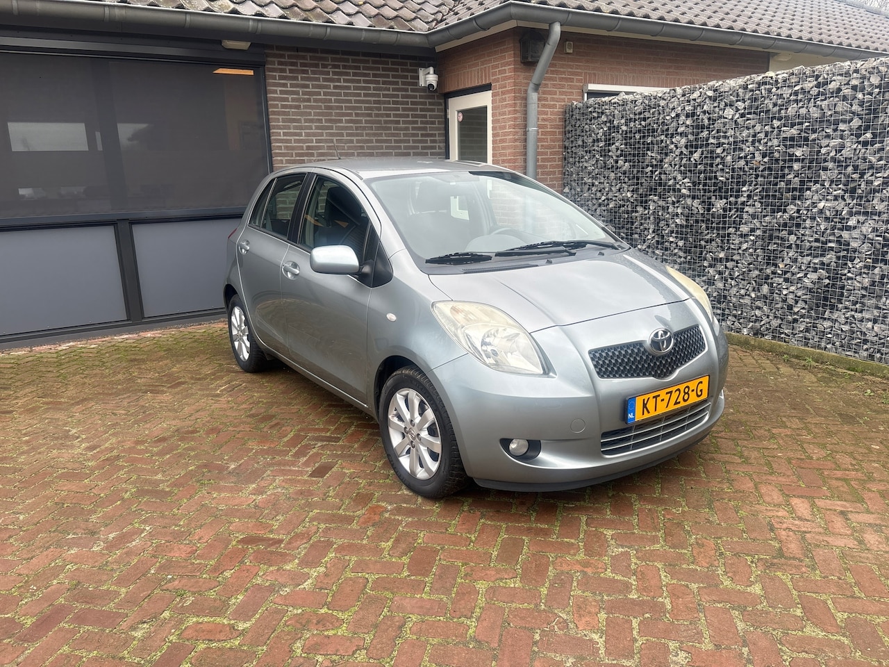 Toyota Yaris - 1.3 VVT-i Comfort 1.3 VVTi Comfort - AutoWereld.nl
