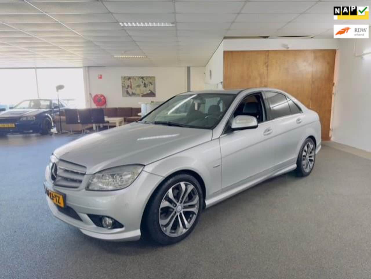 Mercedes-Benz C-klasse - 200 K Avantgarde 200 K Avantgarde,AMG - Pakket,Apk Nieuw,Cruise,Clima,Navigatie,N.A.P,Leder,Topstaat!! - AutoWereld.nl