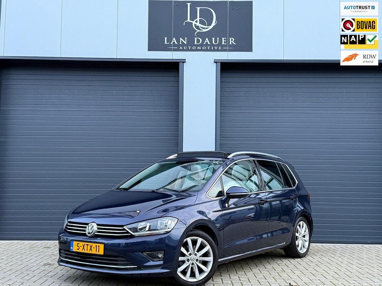 Volkswagen Golf Sportsvan - 1.4 TSI Highline WIT-LEDER / ACTIE - AutoWereld.nl