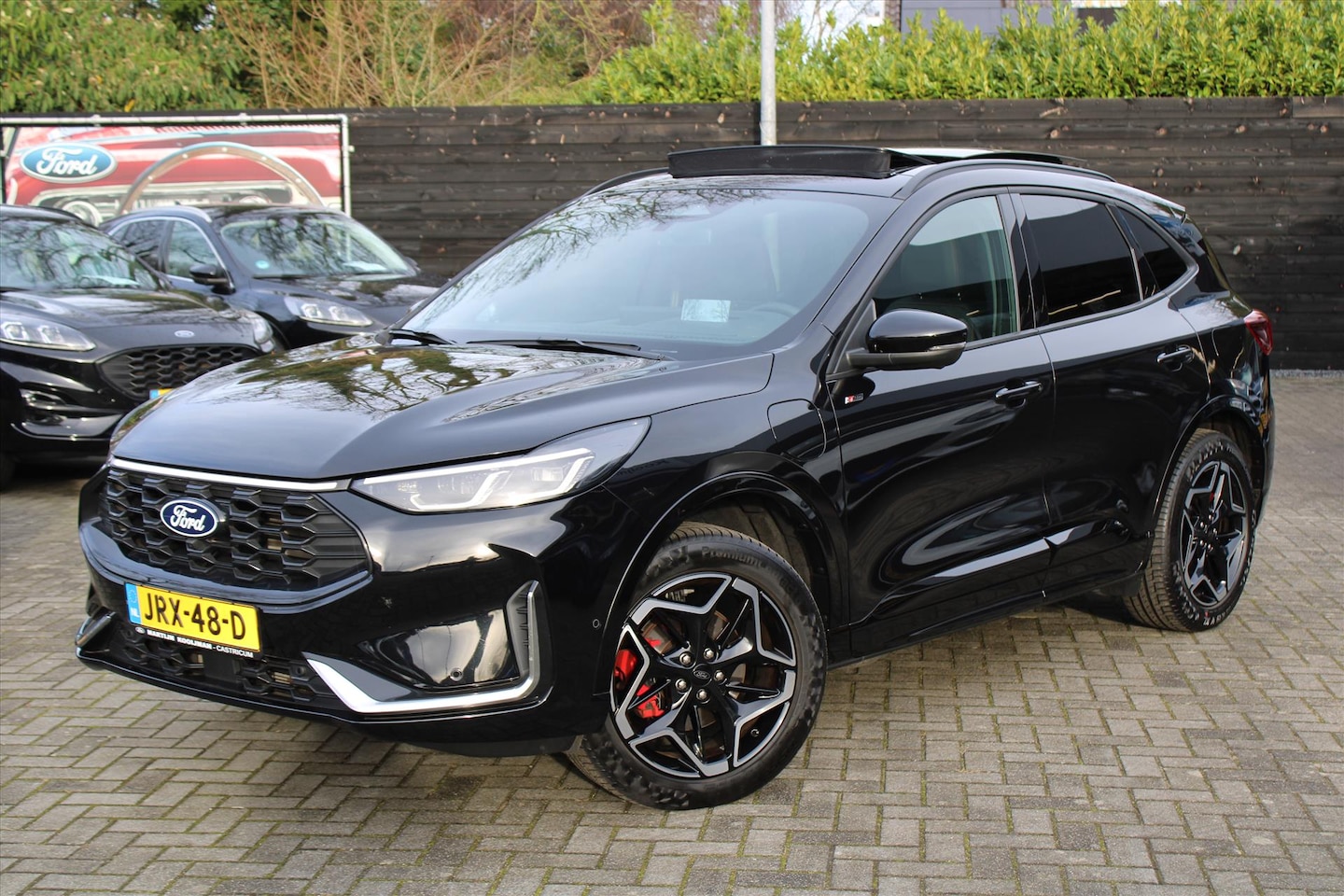 Ford Kuga - 2.5 PHEV 243pk AUT ST-Line X, Panoramadak, Trekhaak, Technology en Winterpack - AutoWereld.nl