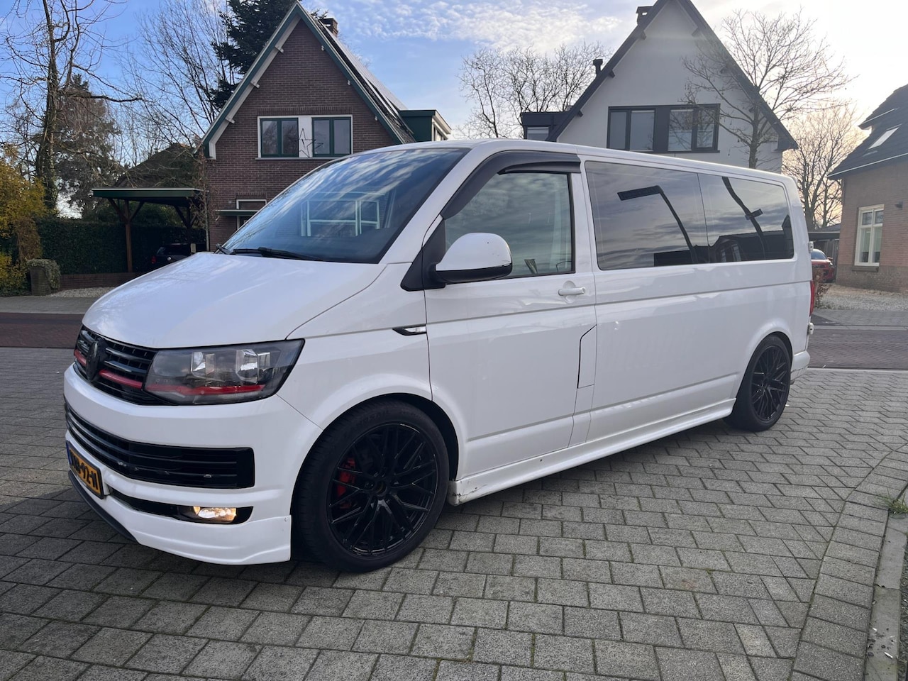 Volkswagen Transporter - 2.0 TDI L2H1 DC Comfortline LM20 Sportpakket - AutoWereld.nl