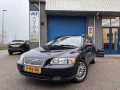Volvo V70 - 2.5T MOMENTUM