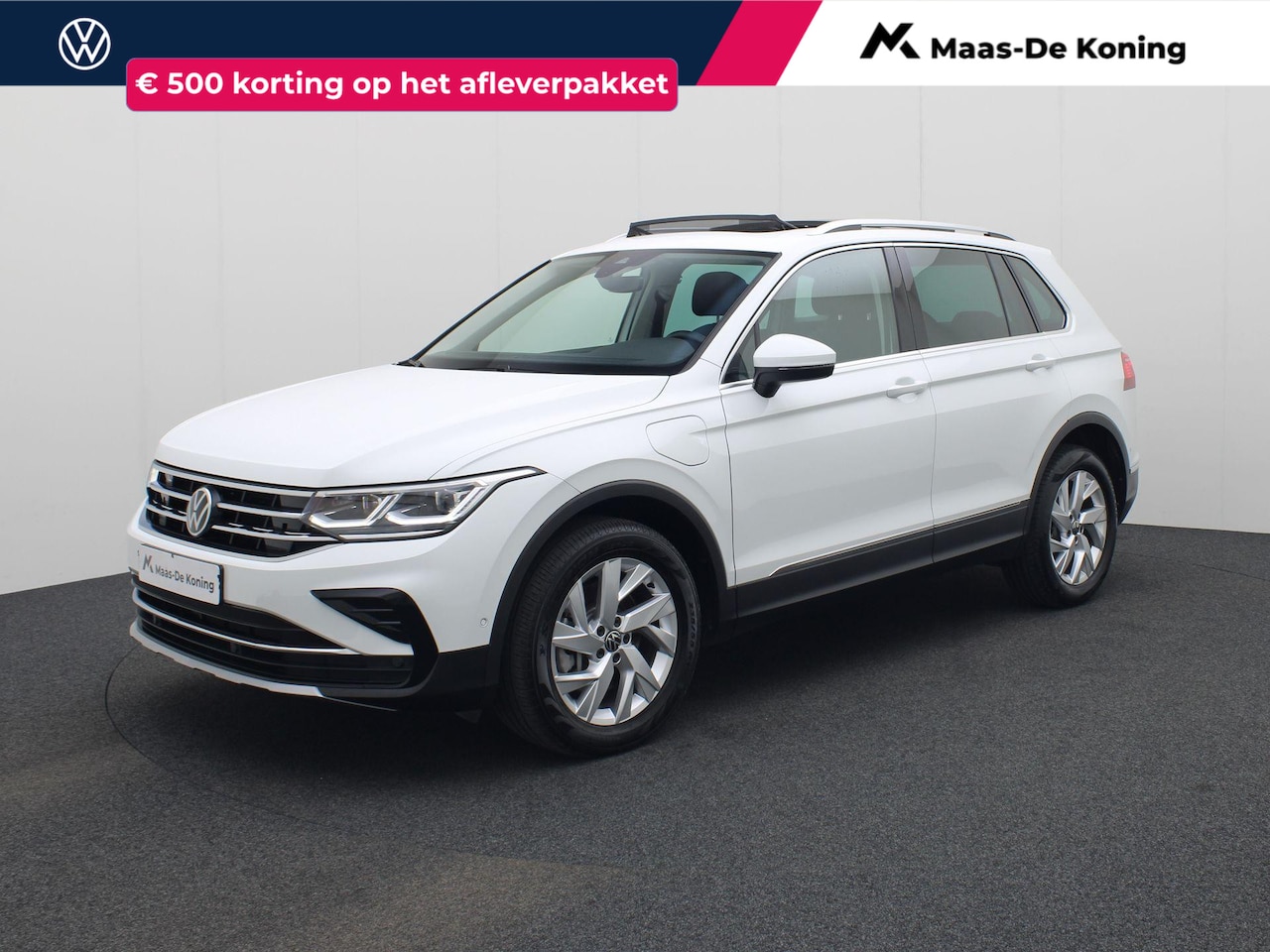 Volkswagen Tiguan - 1.4TSIeHybrid 180kW/245PK Elegance DSG · Panoramadak · Apple/Android · Camera + Parkeersen - AutoWereld.nl