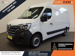 Renault Master - T33 2.3 dCi 135 L2H2 BPM VRIJ Airco Cruise control Parkeersensoren Navigatie Trekhaak