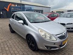 Opel Corsa - 1.2-16V Cosmo