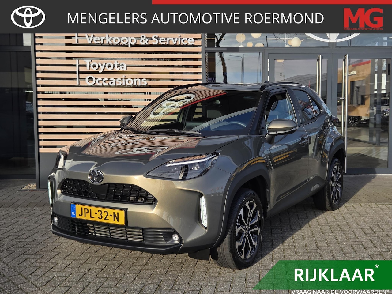 Toyota Yaris Cross - 1.5 Hybrid 115 Dynamic | Stuur en Stoelverwarming - AutoWereld.nl
