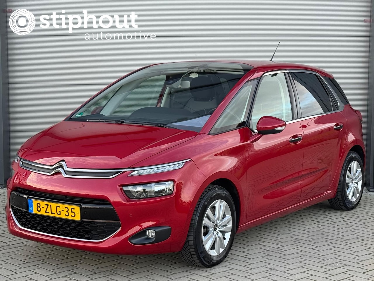 Citroën C4 Picasso - 1.6 e-THP Intensive AUTOMAAT | TREKHAAK | PERFECT ONDERHOUDEN - AutoWereld.nl