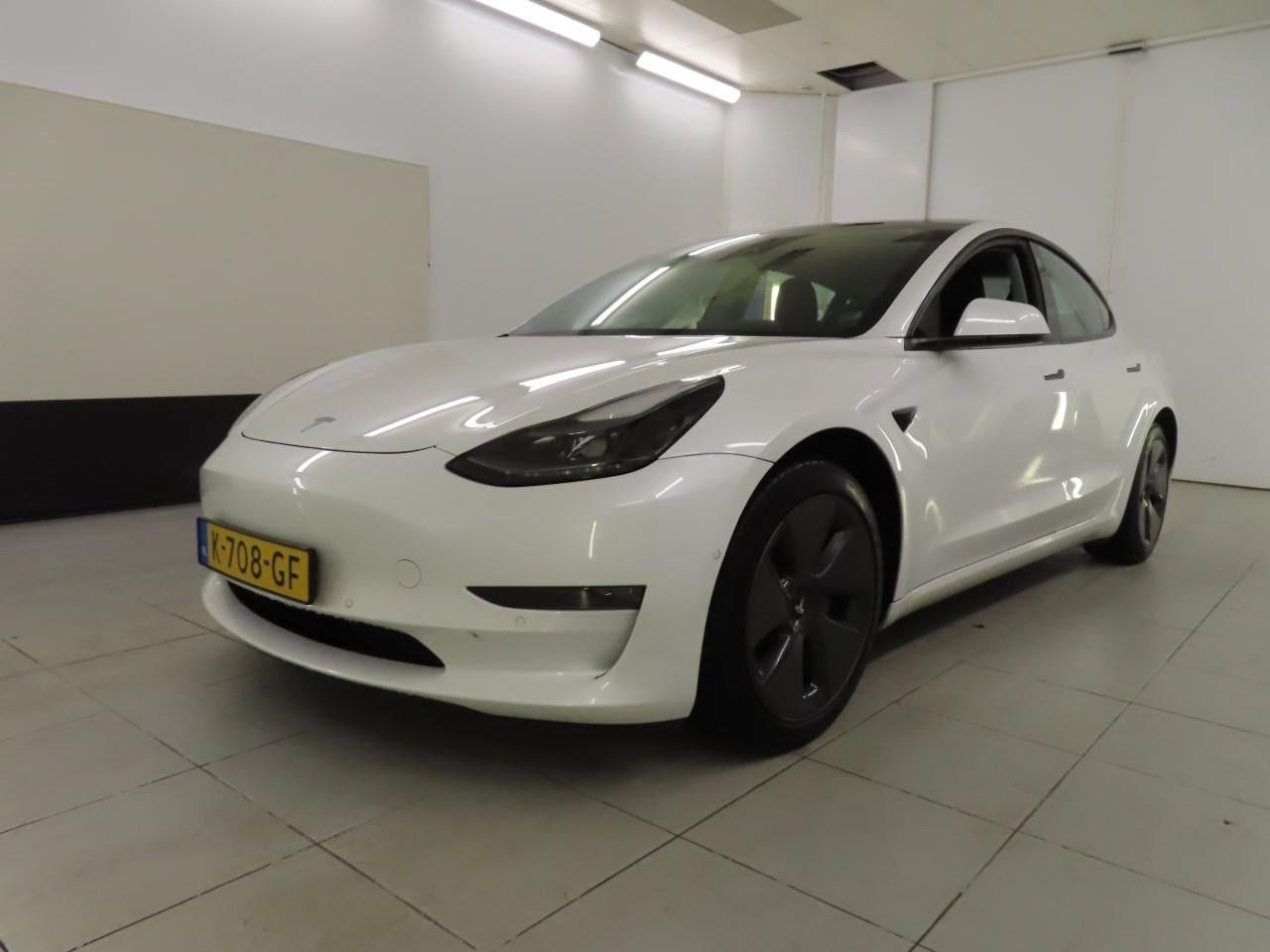 Tesla Model 3 - Long-Range AWD 351pk 75 kWh FACELIFT [ TREKHAAK+WARMTEPOMP+AUTOPILOT+620KM WLTP ] - AutoWereld.nl