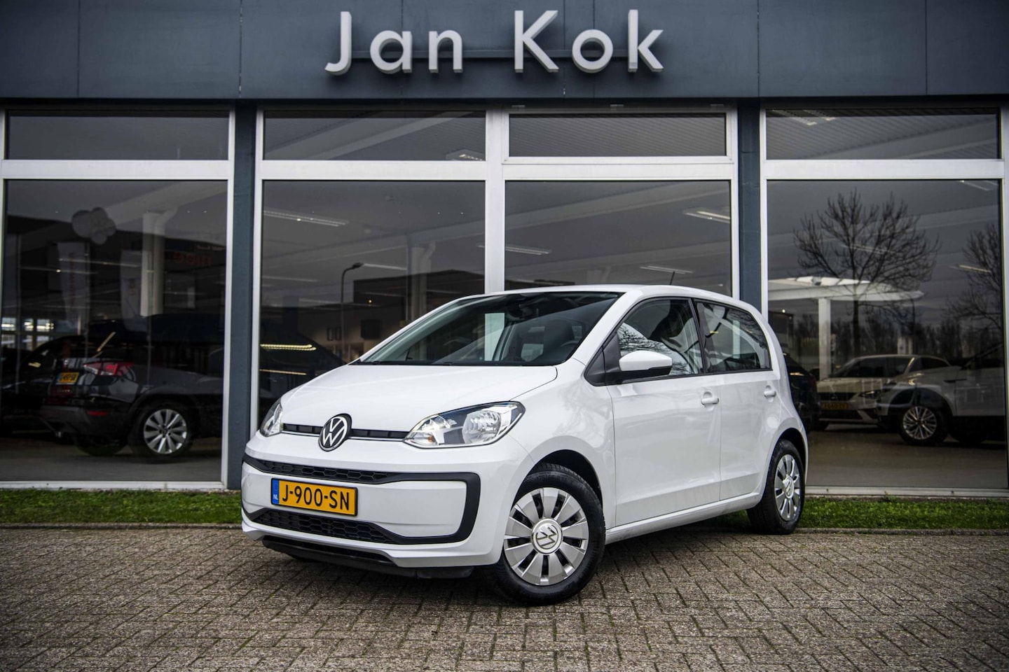 Volkswagen Up! - 1.0 BMT 65 pk | Climatronic | Cruise Control | Parkeersensoren - AutoWereld.nl