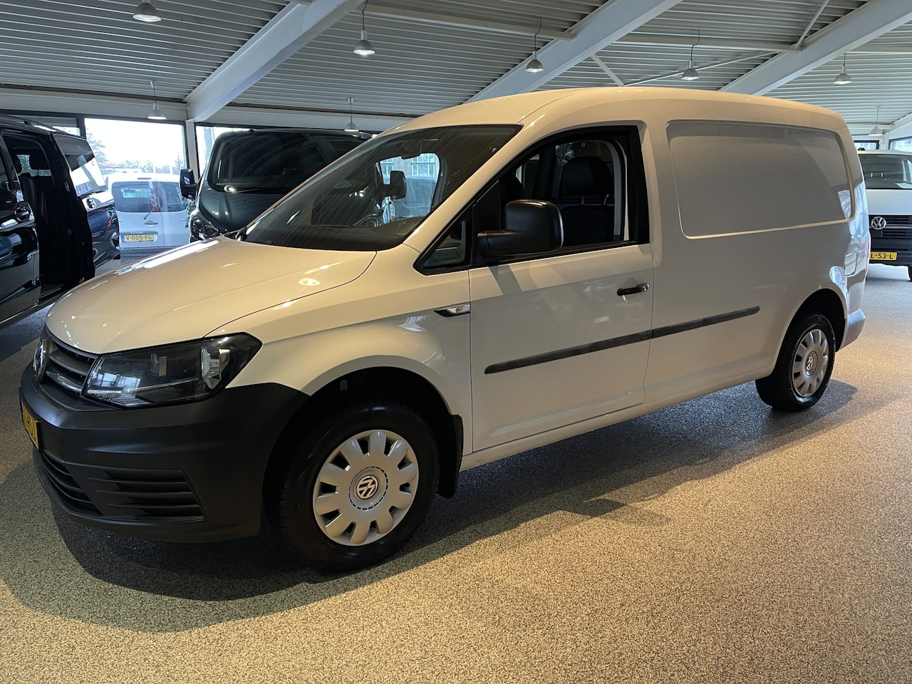 Volkswagen Caddy Maxi - 1.4 TGI L2H1 EcoFuel CNG Maxi Easyline / vaste prijs rijklaar € 7.950 ex btw / lease vanaf - AutoWereld.nl