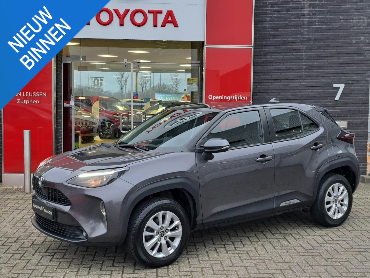 Toyota Yaris Cross - 1.5 Hybrid 115 CAMERA ADAPTIVE CRUISE APPLE CAR PLAY & ANDROID AUTO - AutoWereld.nl