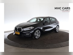 BMW 1-serie - 118i Business Edition | Executive pakket | Trekhaak | 17'' |* 27 t/m 31 dec eindejaarsshow