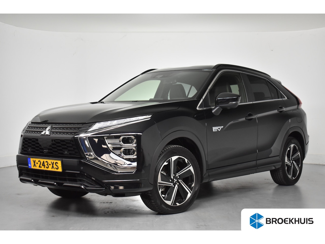 Mitsubishi Eclipse Cross - 2.4 PHEV Executive Dealer onderhouden! | Navigatie | Climate control | Stoel/Stuurverwarmi - AutoWereld.nl