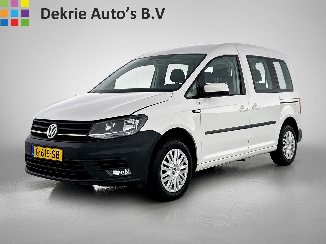 Volkswagen Caddy - 2.0 TDI 5Pers. Euro6 Trendline / 2xSchuifdeur / Airco / Pdc. / Radio multimedia / - AutoWereld.nl