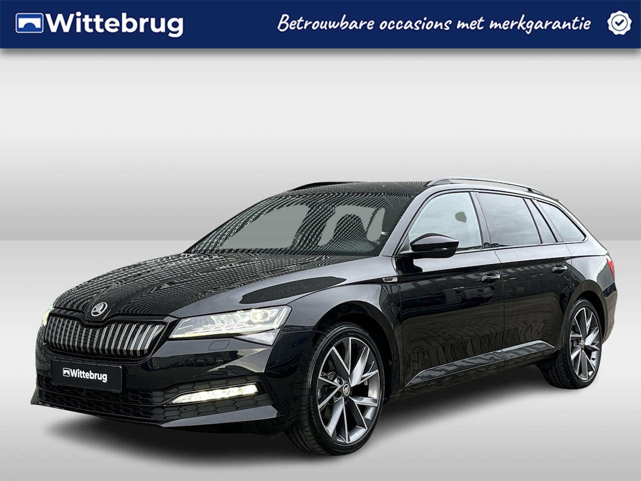 Skoda Superb Combi - 1.4 TSI 218PK DSG iV Sportline Business / Panoramadak / Memory Seat / Achteruitrijcamera / - AutoWereld.nl