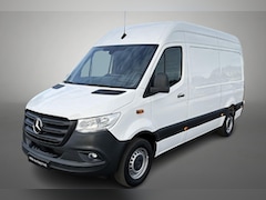 Mercedes-Benz Sprinter - 317 L2/H2 Automaat RWD | Airco | Stoelverwarming | Navigatie | Zijwindassistent | Cruise C