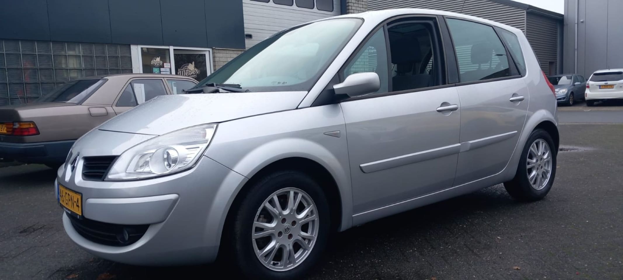 Renault Scénic - 2.0-16V Business Line - AutoWereld.nl