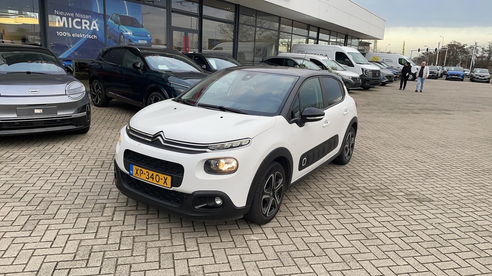 Citroën C3 - 1.2 PureTech S&S Feel Edition | Navi | Airco | PDC Achter | Trekhaak - AutoWereld.nl