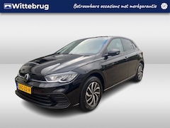 Volkswagen Polo - 1.0 TSI Life Edition / Carplay / Parkeersensoren voor en achter / Camera / Velgen 'Essex',