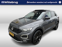 Volkswagen T-Roc - 1.5 TSI Sport / AUTOMAAT/ PANO/ BLACK STYLE/ BEATS AUDIO/ CAMERA/ PARK. SENSOREN/ STOELVER