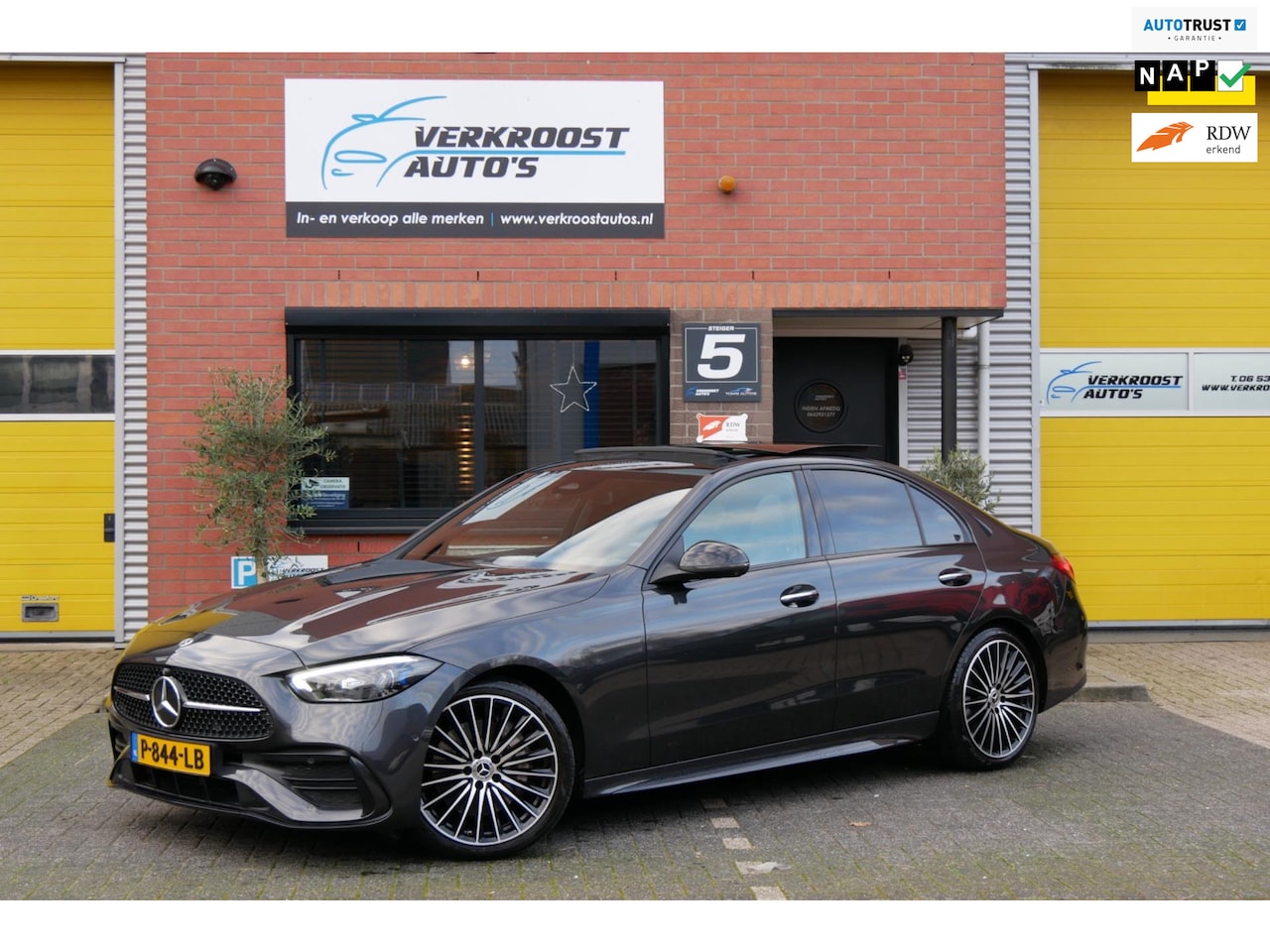 Mercedes-Benz C-klasse - 200 Launch Edition AMG Line.pano.memory.full optie - AutoWereld.nl
