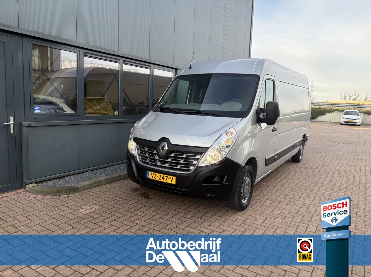 Renault Master - T35 2.3 dCi 125pk L3H2 Laadklep 1555KG LAADGEWICHT CAMERA/NAVI/CRUISE/AIRCO/1E EIGENAAR! - AutoWereld.nl