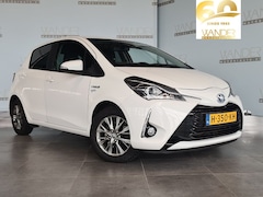Toyota Yaris - 1.5 hybrid Active /Cruise control/Navigatiesysteem/Bluetooth